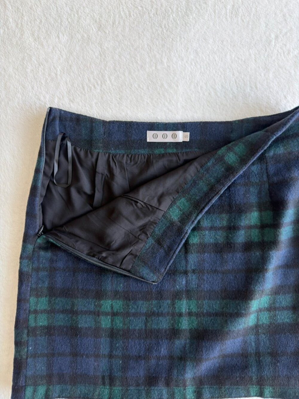 Plaid Wool Blend Mini Skirt Tartan Dark Academia Preppy Green Navy Womens Small - Picture 3 of 4